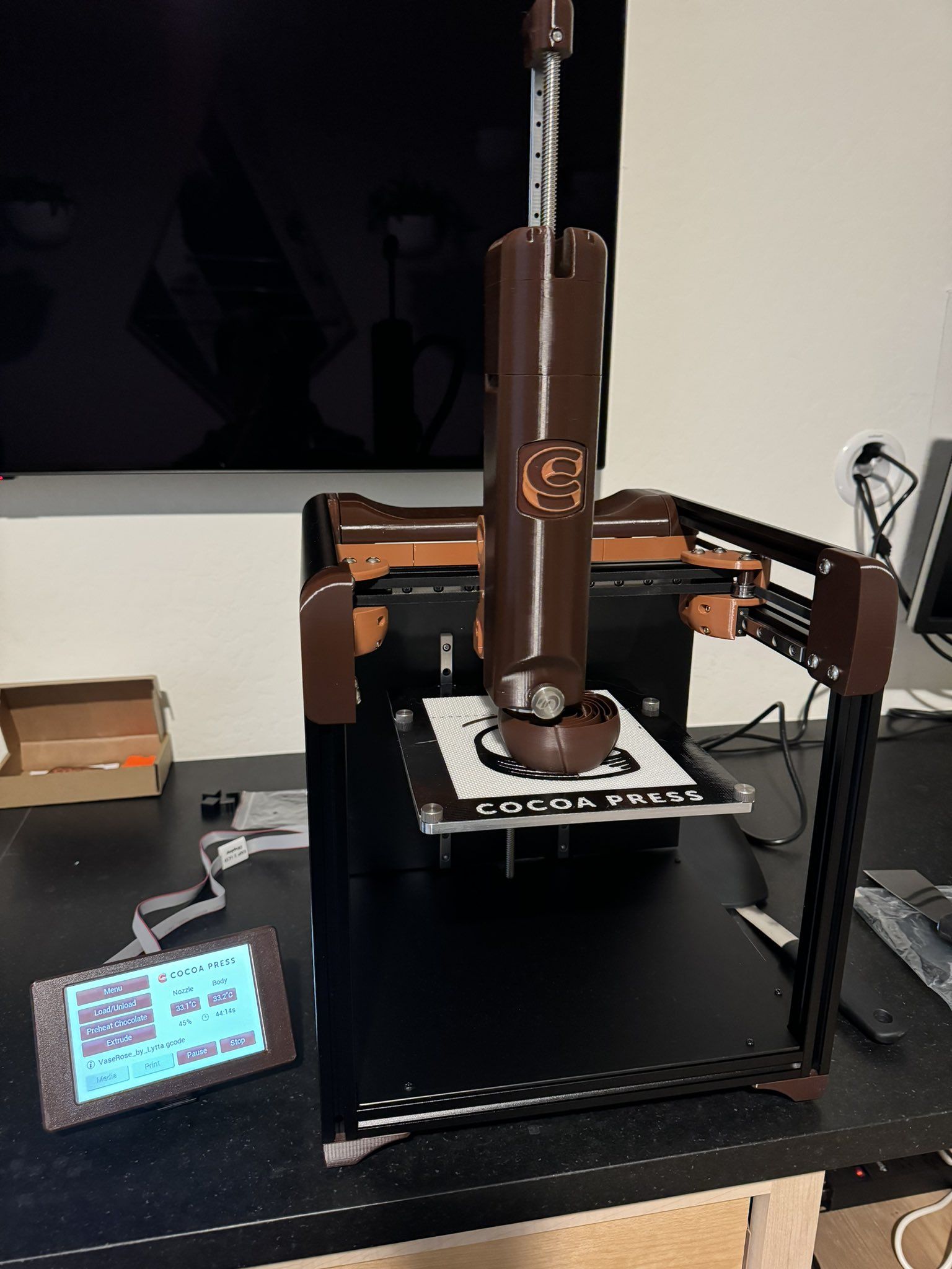 Cocoa Press printing a chocolate rose